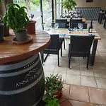 La Renaissance 호텔 2*
